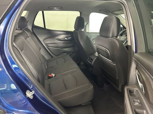 Used 2022 GMC Terrain SLE image 28