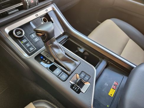 Used 2024 Lexus GX 550 AWD/4WD image 39