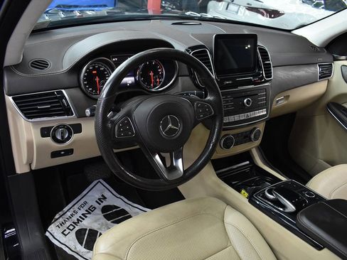 Used 2017 Mercedes-Benz GLS 550 4MATIC image 30