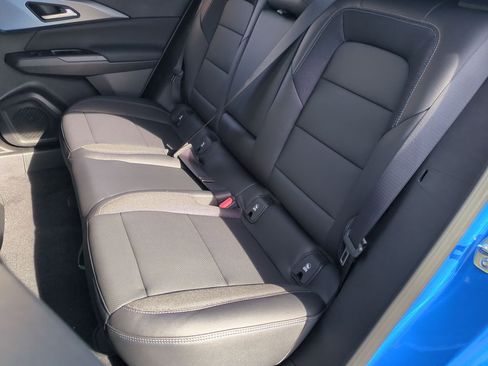 New 2026 Chevrolet Equinox EV LT image 23