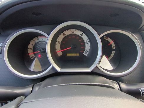 Used 2012 Toyota Tacoma PreRunner image 25