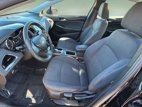 Used 2019 Chevrolet Cruze LS w/ LS Convenience Package image 18
