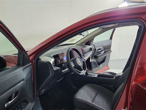 New 2026 Nissan Kicks SV w/ Charging Package image 15