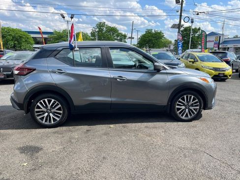 Used 2021 Nissan Kicks SV FWD image 5