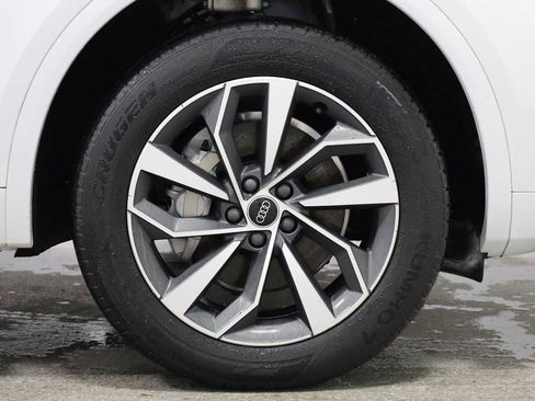 Used 2024 Audi Q5 2.0T Premium image 12