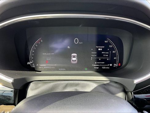 Certified 2025 Acura MDX w/ Technology Package image 27