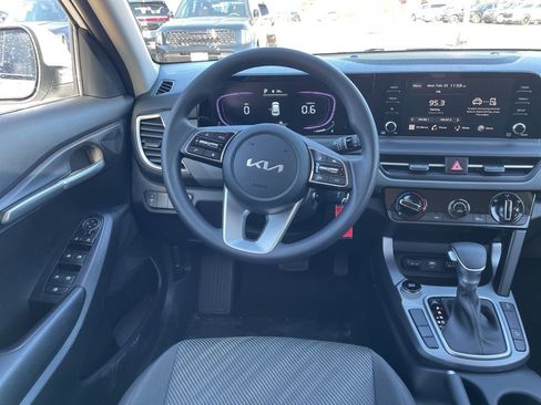 New 2026 Kia Seltos LX image 12