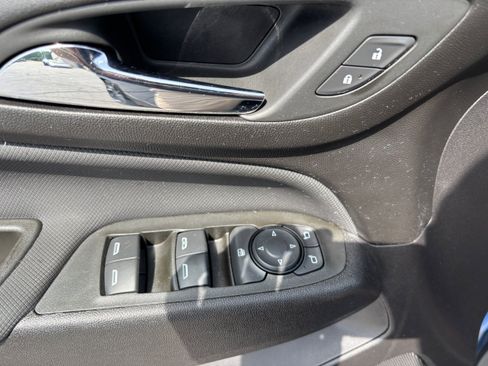 Used 2024 Chevrolet Equinox RS AWD/4WD image 23