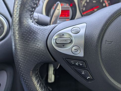 Used 2017 Nissan 370Z Touring image 18