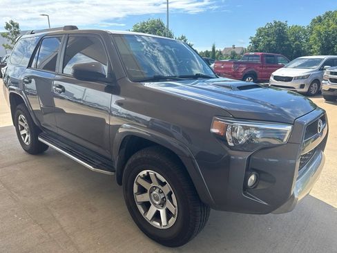 Used 2016 Toyota 4Runner Trail AWD/4WD image 3