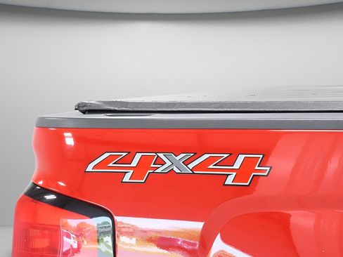 Used 2015 Chevrolet Silverado 1500 LTZ w/ LTZ Plus Package AWD/4WD image 34