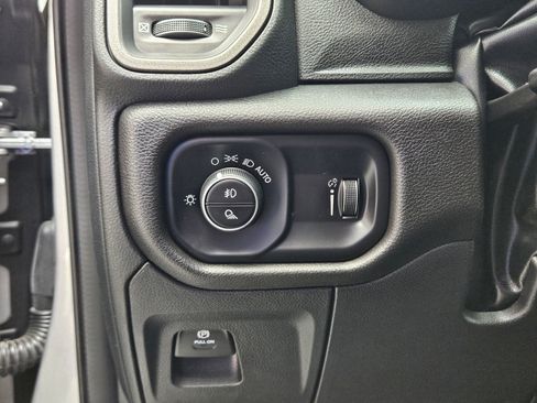 Used 2025 RAM 1500 Tradesman AWD/4WD image 19