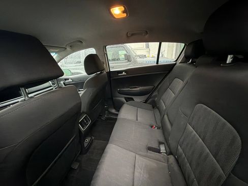 Used 2021 Kia Sportage LX FWD image 12