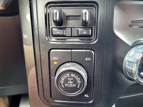 Certified 2022 Ford F150 XLT w/ Equipment Group 302A High image 18