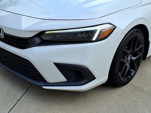 Used 2022 Honda Civic Sport image 17