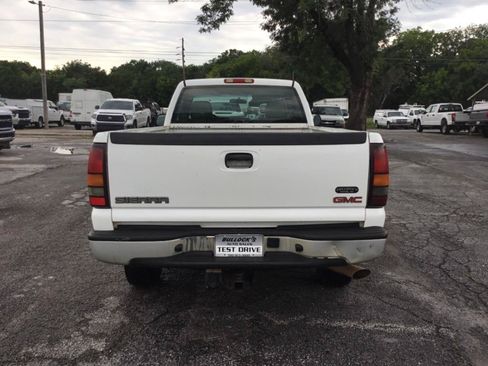 Used 2007 GMC Sierra 2500 W/T RWD image 5