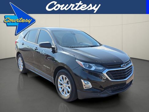 Used 2020 Chevrolet Equinox LS w/ LS Convenience Package FWD image 1