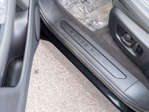 Certified 2024 Land Rover Range Rover Evoque S image 17