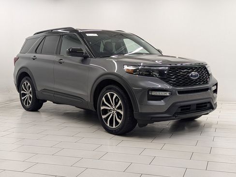 Certified 2023 Ford Explorer ST image 6