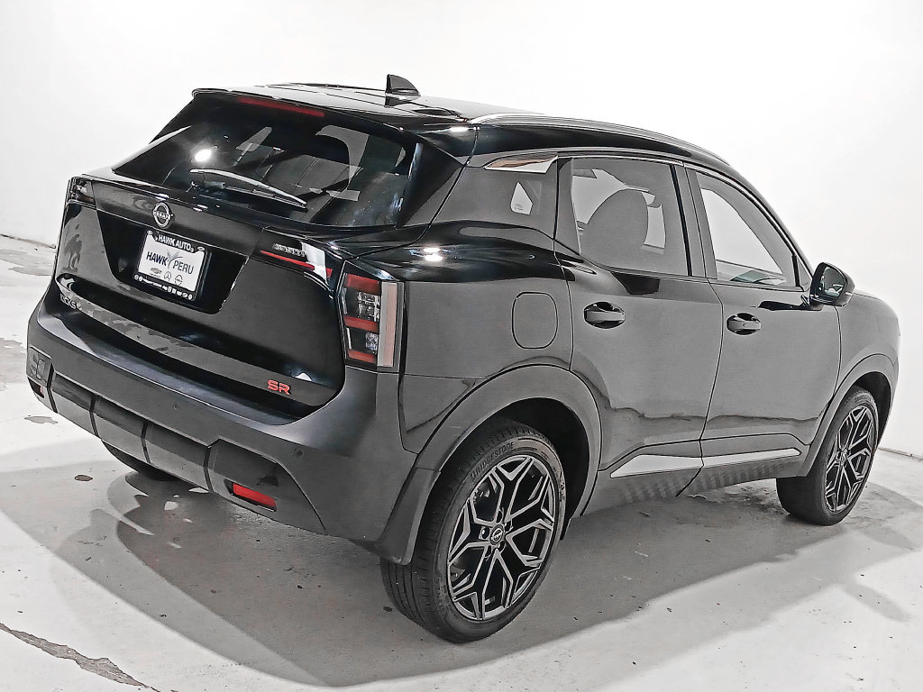 Used 2025 Nissan Kicks SR FWD image 6