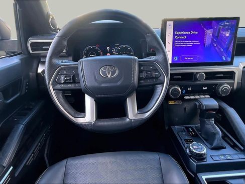 Used 2025 Toyota 4Runner TRD Off-Road Premium AWD/4WD image 6