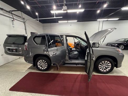 Used 2014 Lexus GX 460 w/ Premium Package AWD/4WD image 66