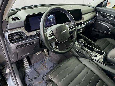 Used 2024 Kia Telluride SX Prestige w/ Towing Package image 21