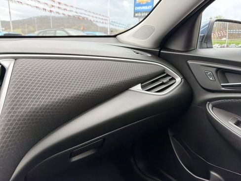 Used 2024 Chevrolet Malibu RS FWD image 24