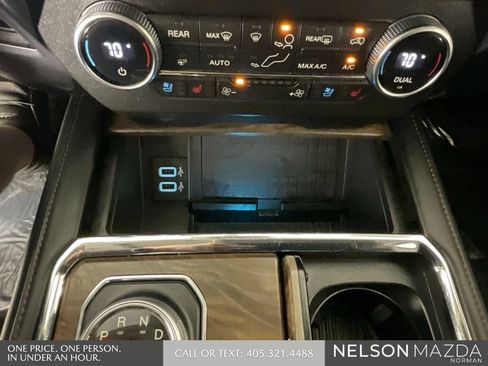 Used 2018 Ford Expedition Platinum RWD image 42