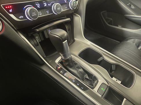 Used 2018 Honda Accord EX-L image 24