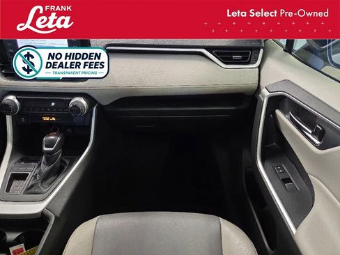 Used 2019 Toyota RAV4 XLE Premium FWD image 19