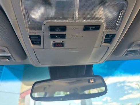 Used 2016 Toyota Avalon Limited w/ Toyota Safety Sense Package FWD image 21