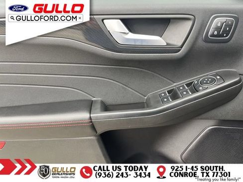 Certified 2023 Ford Escape ST-Line Select AWD/4WD image 18