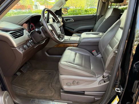 Used 2015 GMC Yukon Denali w/ Open Road Package AWD/4WD image 10