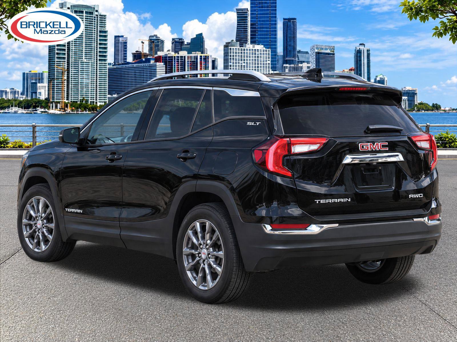 Used 2024 GMC Terrain SLT AWD/4WD image 3