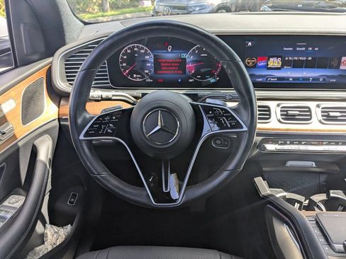 Certified 2024 Mercedes-Benz GLE 350 4MATIC image 3