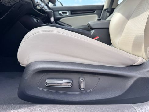 Used 2024 Honda Civic Touring image 33