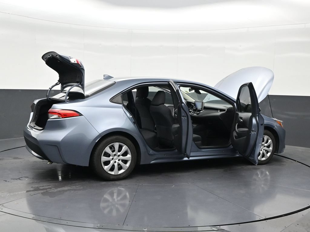 Used 2020 Toyota Corolla LE FWD image 32