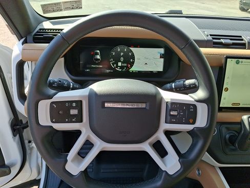 Used 2025 Land Rover Defender 110 S AWD/4WD image 18