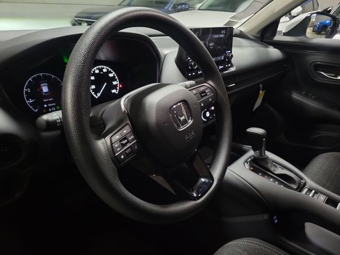 Certified 2025 Honda HR-V LX image 14