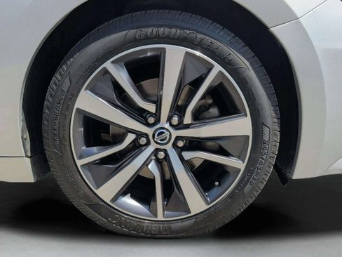 Used 2020 Nissan Maxima 3.5 SV w/ Floor Mat Group FWD image 40