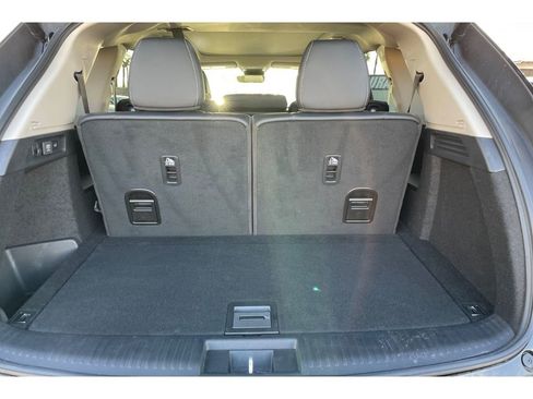 Certified 2025 Acura MDX FWD w/ Technology Package image 16