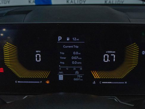 Used 2026 Kia Sorento LX FWD image 14