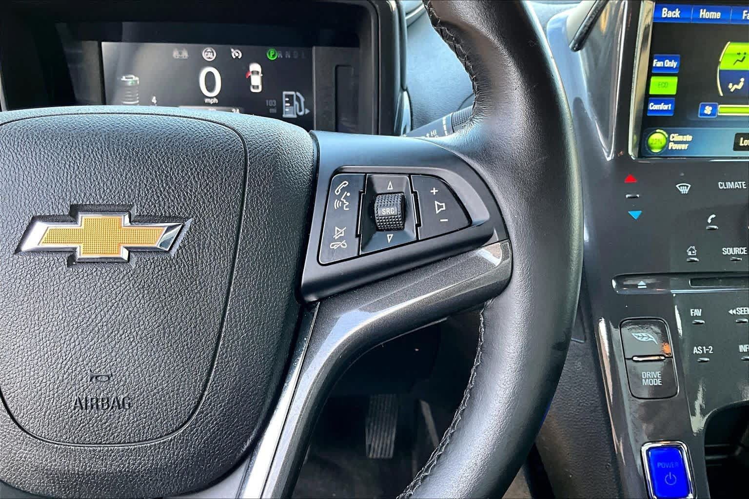 Used 2014 Chevrolet Volt w/ Enhanced Safety Package 2 FWD image 25