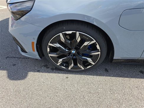 New 2026 BMW 550e xDrive AWD/4WD image 11