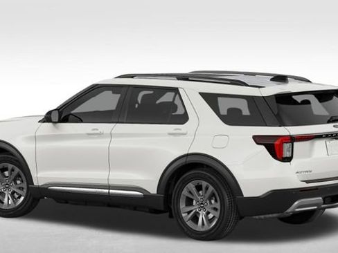 New 2026 Ford Explorer Active w/ Active Comfort Package image 2