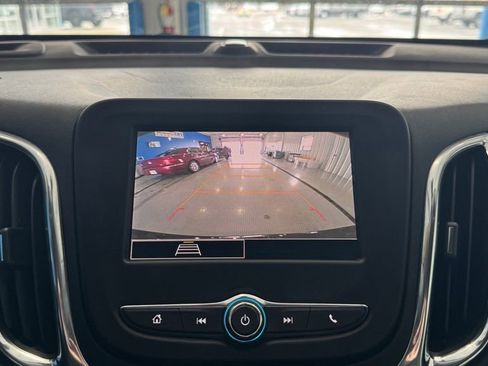 Used 2023 Chevrolet Equinox LT image 25