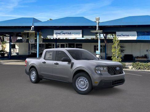 New 2025 Ford Maverick XL image 7