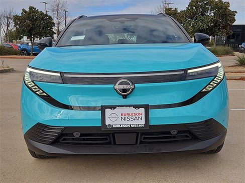 New 2026 Nissan Leaf Platinum+ image 5