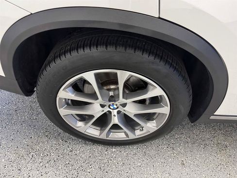 Used 2023 BMW X5 xDrive40i w/ Premium Package AWD/4WD image 24